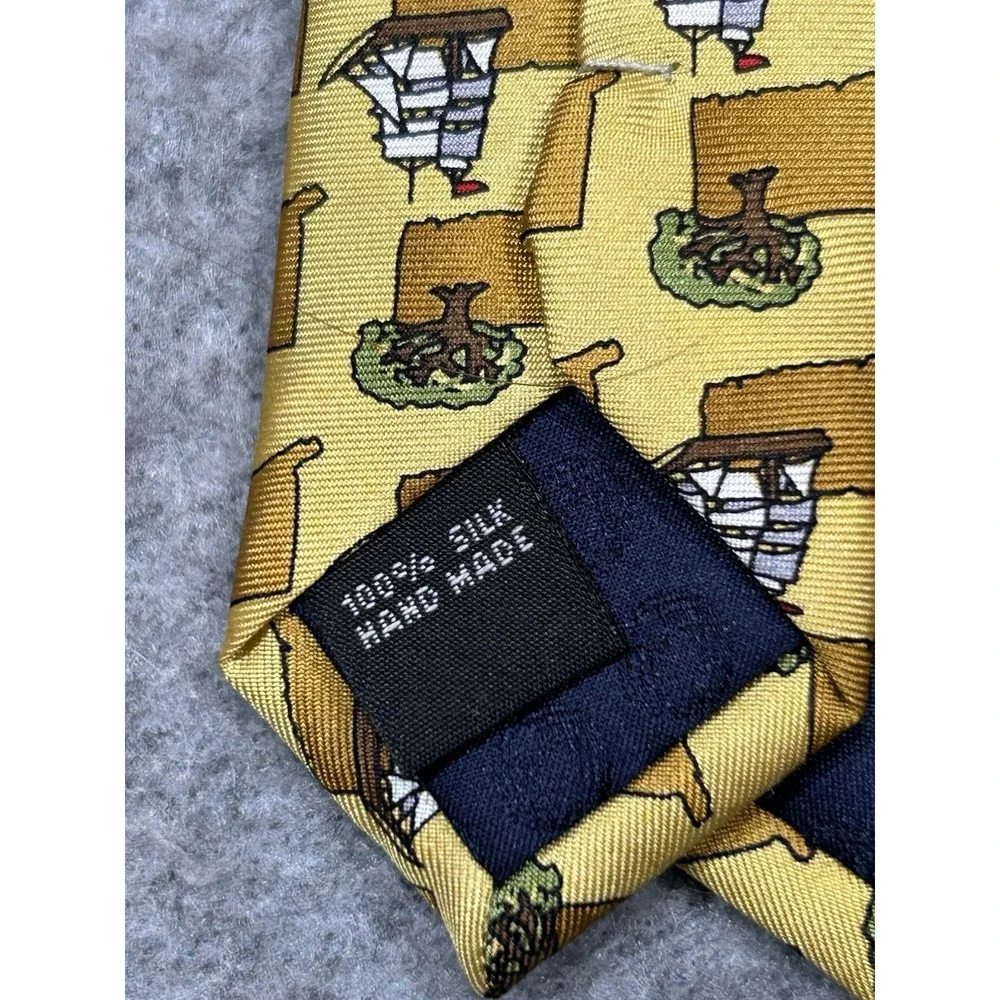 100% Silk Tie State Of Connecticut Ships  Trees Rivetz of Boston - NEW Old Stock